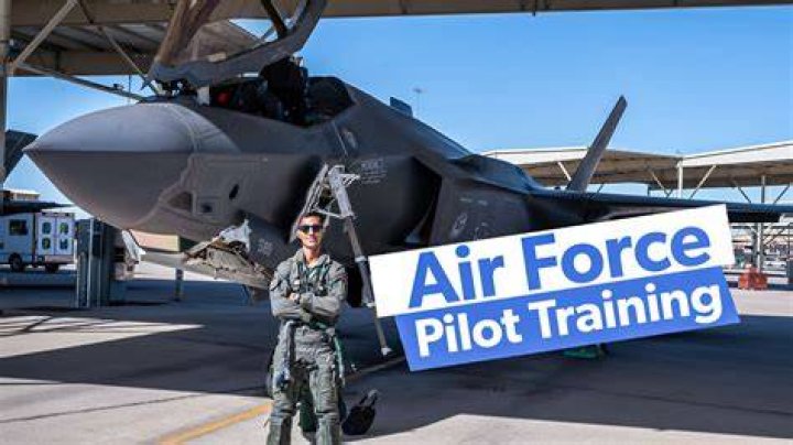 What rank is an Air Force pilot?