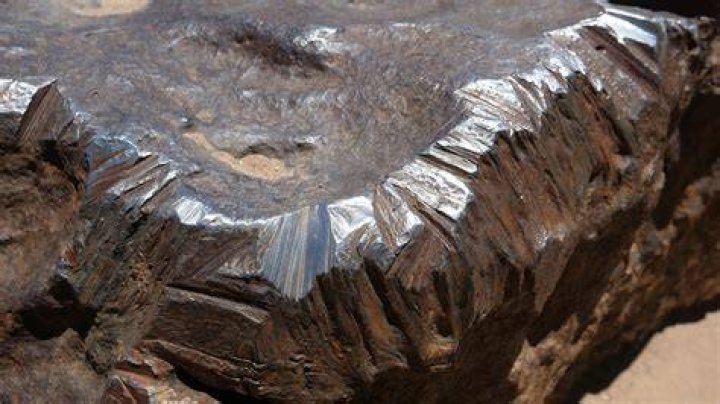 Where do stony meteorites form?
