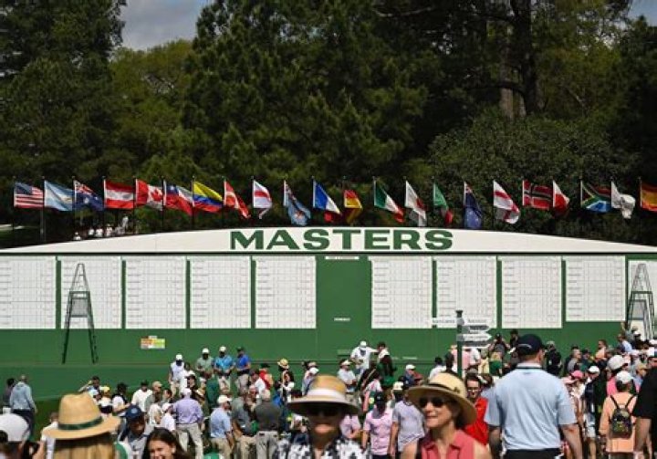 Where do the players stay when at the Masters?