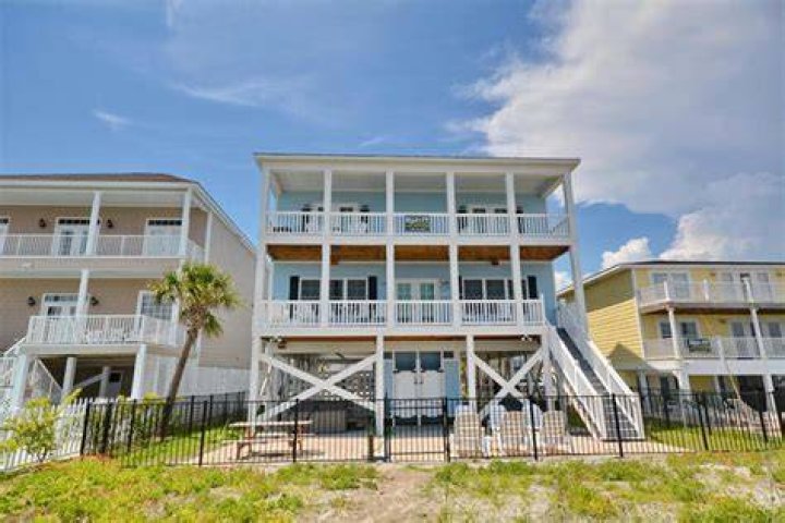 Where is the cheapest beachfront property in the United States?