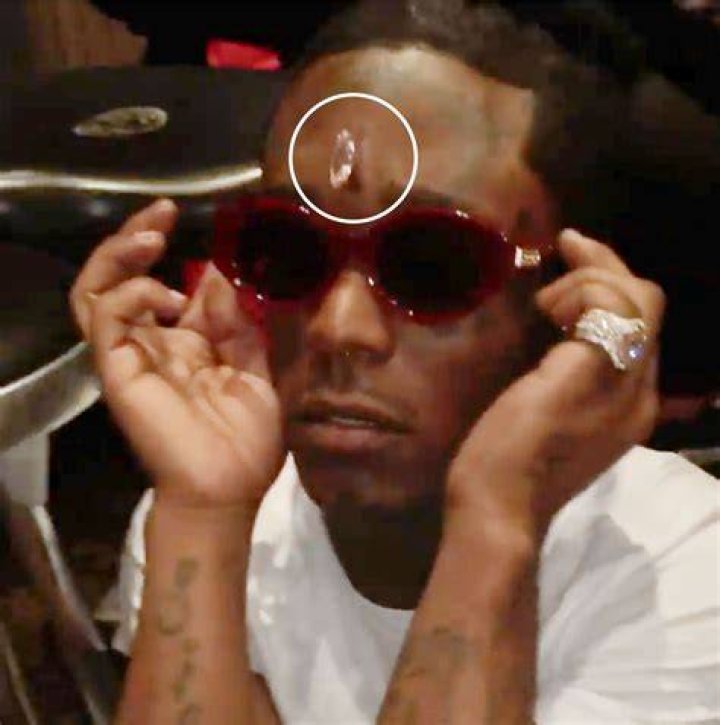 Which rapper has diamond?