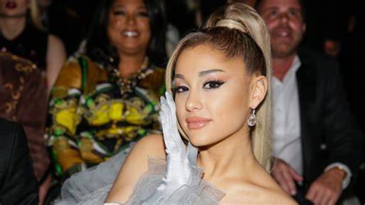 Who all has Ariana Grande dated?