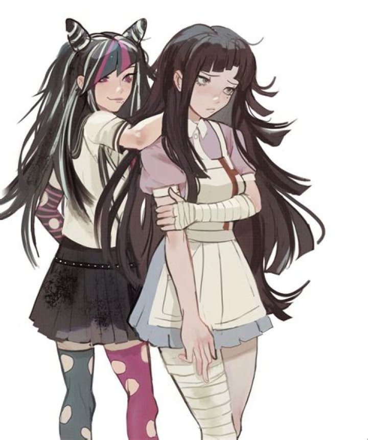 Who does Mikan Tsumiki love?