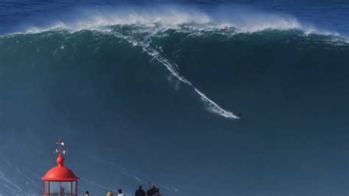 Who rode the biggest wave ever?