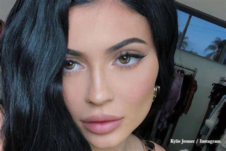 Why are big lips fashionable?