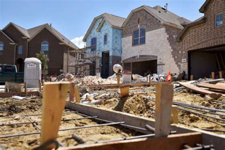 Why are there no basements in San Antonio?