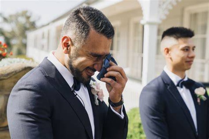 Why brides cry at their wedding?