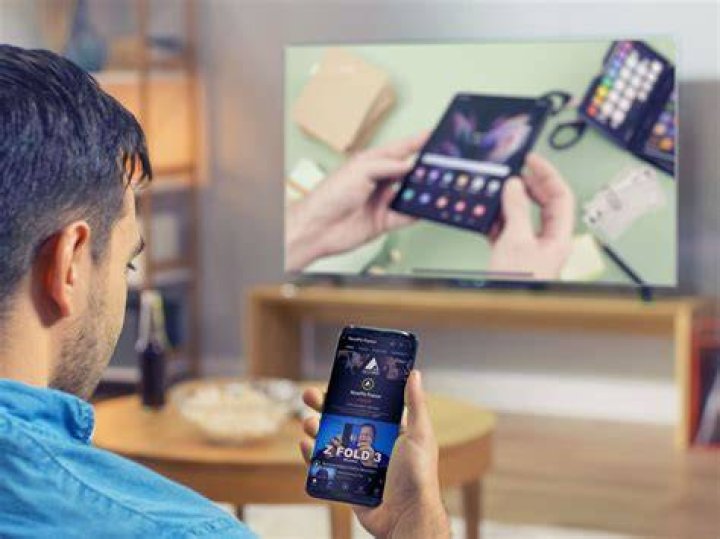 Why can't I connect my phone to my LG Smart TV?